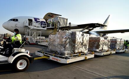 Mexico City receives 60 ventilators to treat patients infected with COVID-19