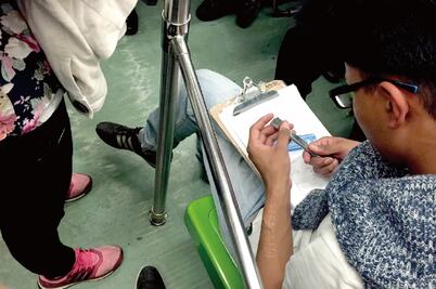 Se vende de todo, incluso armas blancas