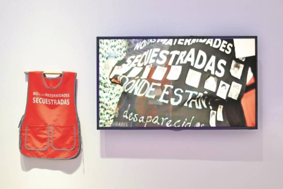 "Polvo de Gallina Negra", una pócima feminista vigente tras 40 años