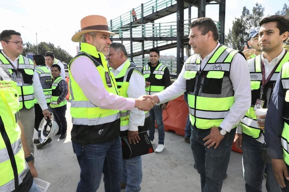 También se realiza el puente La Hielera, en Uruapan, así como 993 obras realizadas con el Fondo de Aportaciones Estatales para Infraestructura de los Servicios Públicos Municipales (Faeispum). Foto: especial