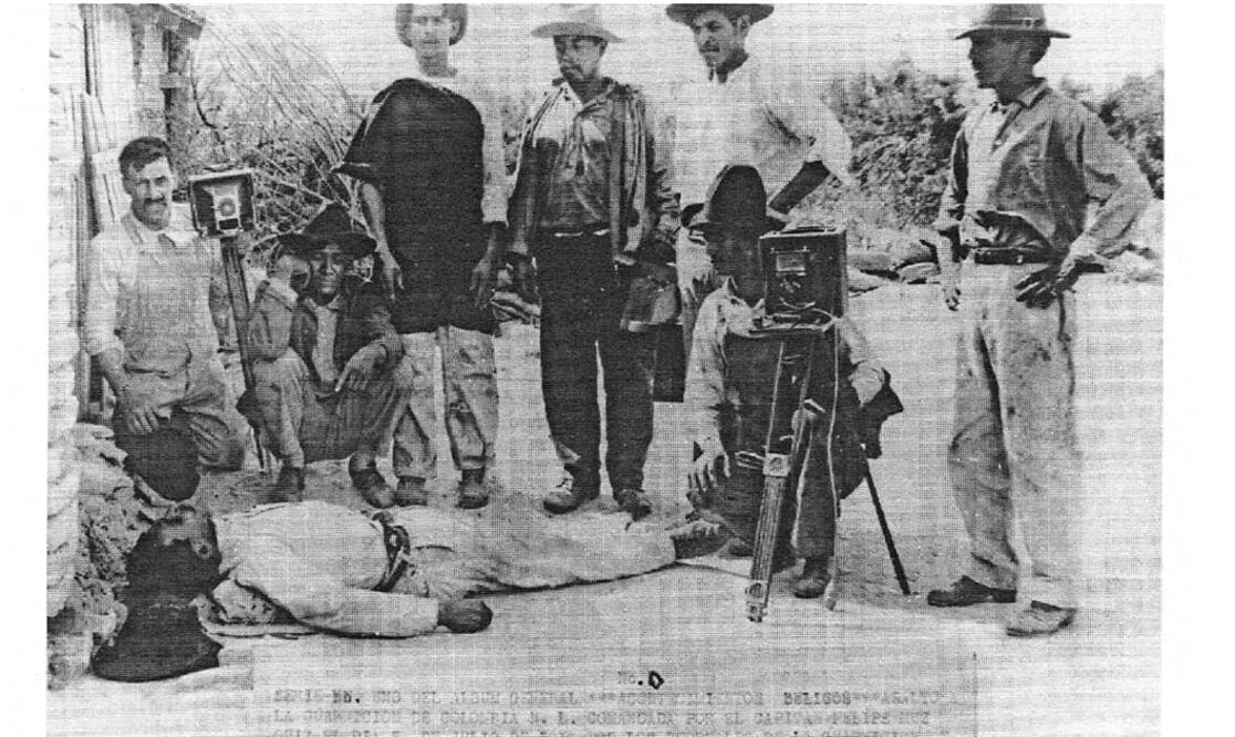 According to historians, there weren't widespread mass executions during the Mexican Revolution, contrary to popular belief. (Photo: Image from John Mraz's book "FOTOGRAFIAR LA REVOLUCIÓN MEXICANA"