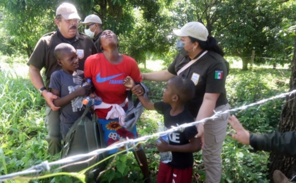 “Mira, mundo, cómo nos tratan”, acusa migrante