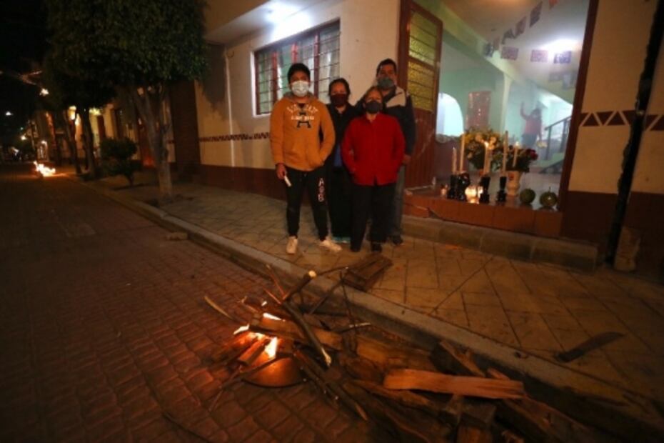 Por la pandemia, Mixquic es un poco menos Mixquic, pero resguarda sus tradiciones en casa