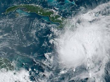 Huracán Beryl en vivo: Últimas noticias y mapa de su trayectoria hacia México hoy