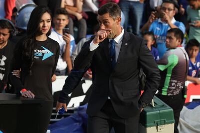 Pedro Caixinha prepara cambios en su alineación