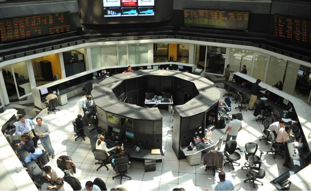 BMV abre la semana con baja de 0.23%