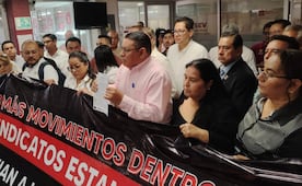 Magisterio se manifiesta por cambios constantes en la Secretaría de Educación de Veracruz; acusan retrasos en trámites
