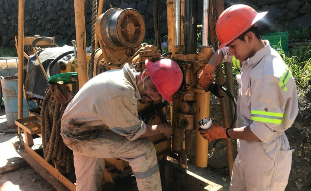 The engineers are working with two types of material: One is known as mixed waste or “all in one” waste, and the other is hydraulic concrete - File photo/EL UNIVERSAL