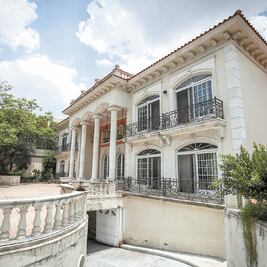 Con llave, el cuarto de los millones en la mansión de Zhenli Ye Gon