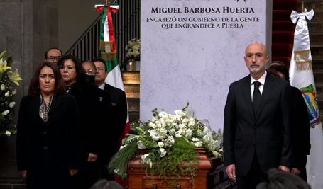 Rinden homenaje póstumo al gobernador Miguel Barbosa en el Poder Judicial de Puebla
