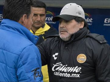 Diego Maradona politiza triunfo de Dorados