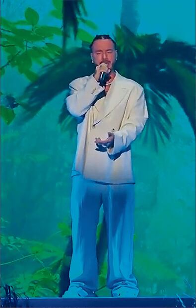 J Balvin cantó “Cosa de locos”. Foto: X | AFP