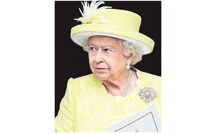 Reina Isabel pasa la noche en hospital tras someterse a exámenes médicos 