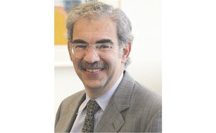 Santiago Levy: empleo digno, una deuda en México