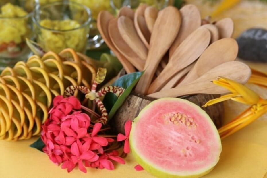 Beneficios de tomar agua de guayaba natural 