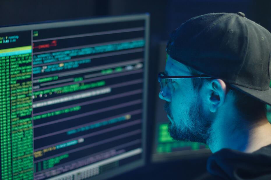 Estas son las principales características que debe tener un antivirus. Foto: Freepik.