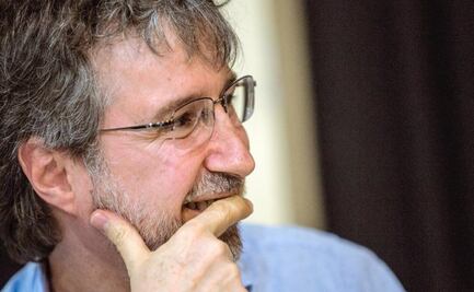 Fernando Fernández, el poeta y ensayista es el nuevo miembro de la Academia Mexicana de la Lengua