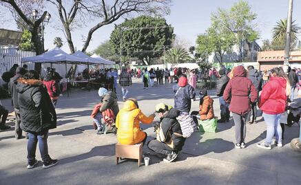 Madrugan en Iztapalapa por una prueba gratuita