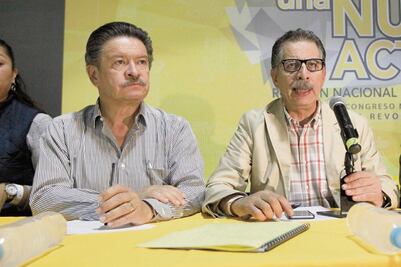 PRD sobrevivirá y peleará, aseguran dos exdirigentes