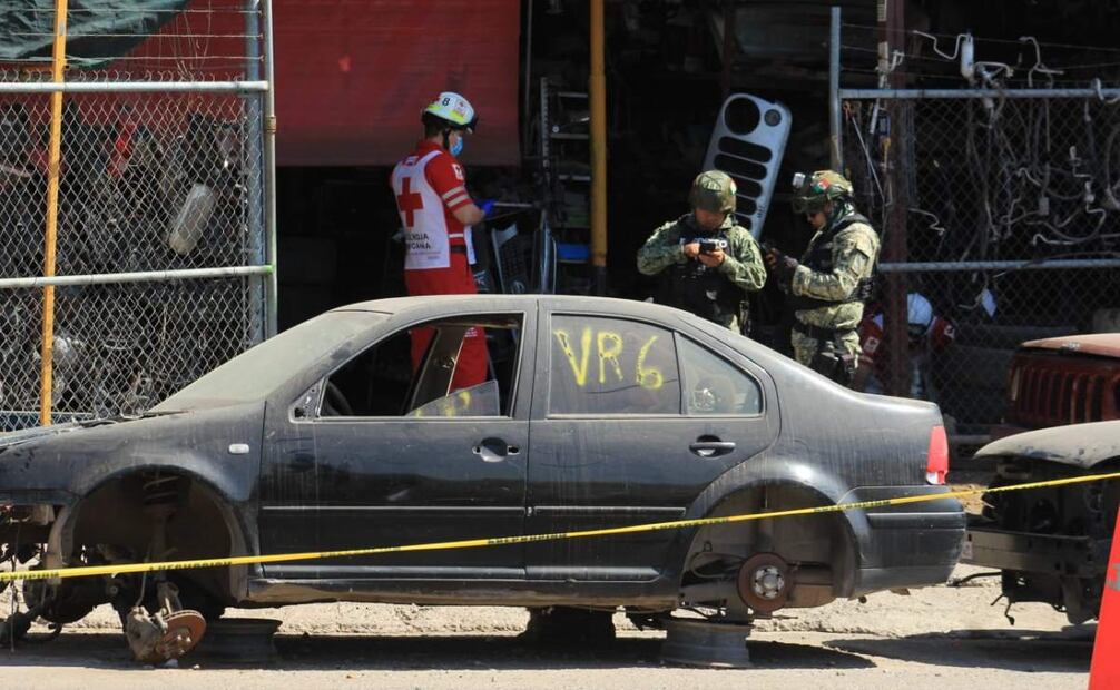 Autoridades acordonan la zona donde se registraron impactos de bala (04/10/2025). Foto: Cortesía
