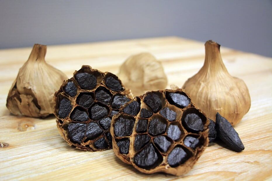 El ajo negro tiene un sabor aromático y sutil, muy diferente al convencional. Foto: Pxfuel