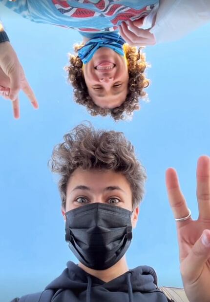 Juanpa Zurita y Luisito Comunica, en busca del "chile más picante de México"
