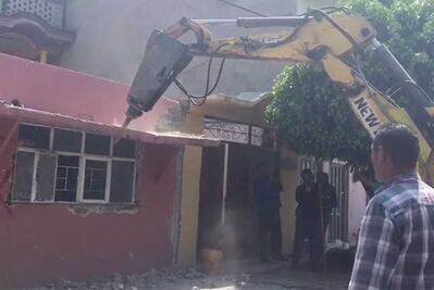 Inicia demolición de casas en Iztapalapa 