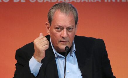 El novelista Paul Auster y otros escritores leerán en público obra de Salman Rushdie