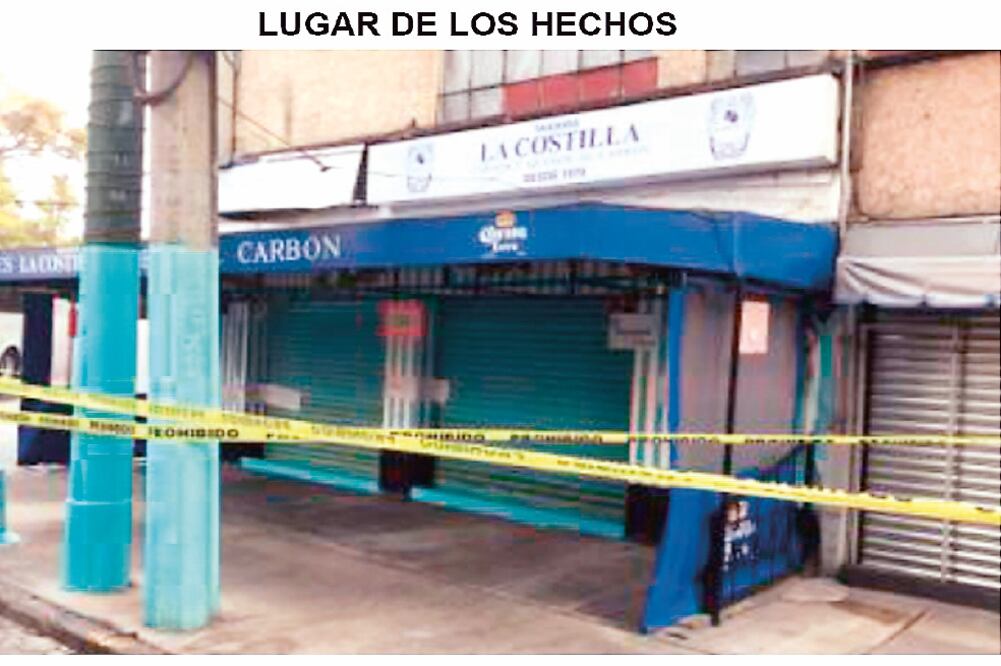 La dependencia investigadora exoneró al justiciero', quien después que su identidad saliera a la luz pública se entregó a las autoridades; se identificó como escolta y mostró la documentación que le permite la portación de arma. (FOTOS: PGJ)