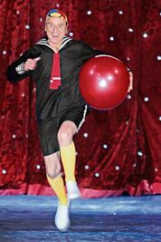 'Kiko' ya no existe, dice hijo de Carlos Villagrán