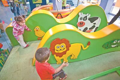 “Si abren tiendas ¿por qué no los museos?”