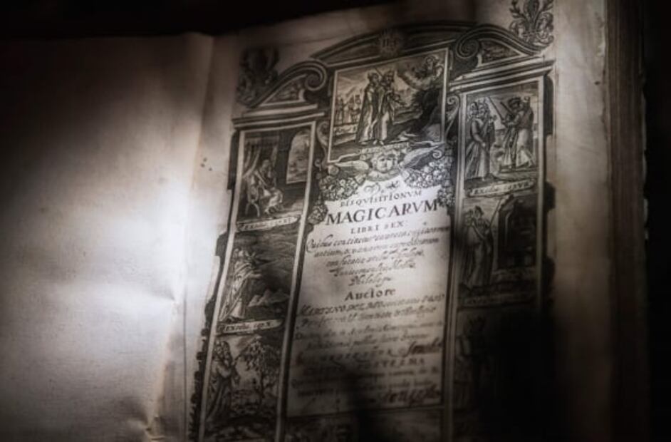 Museo en ciudad medieval narra las persecuciones a las brujas que olvidaron los libros de historia