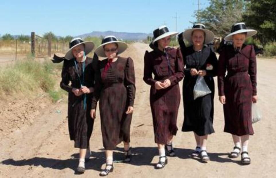 "Ya entró la luz y ya se van a ir"; en Chihuahua, menonitas se debaten entre tradición y modernidad
