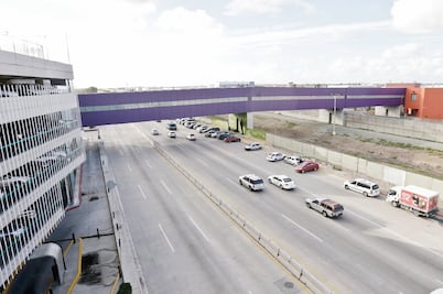 Habitantes bloquean accesos a Aeropuerto de Tijuana; exigen audiencia para resolver conflicto territorial