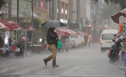 Activan doble alerta en CDMX por lluvias fuertes; 6 alcaldías podrían tener caída de granizo