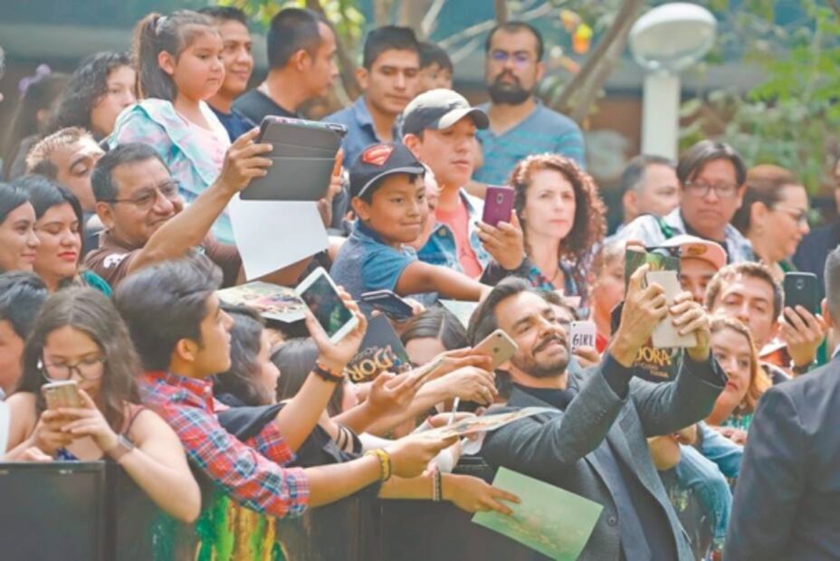 Dora le dio su lugar a los latinos: Derbez 