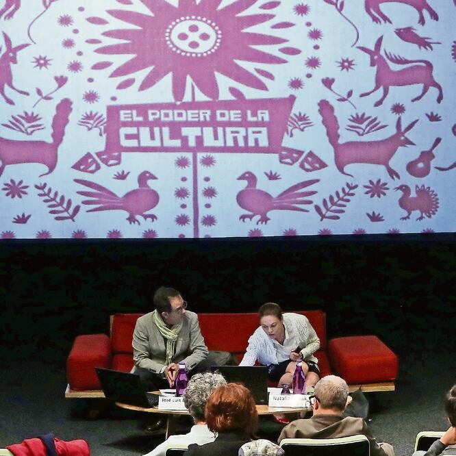 A la mesa de diálogo “Repensar el museo” asistieron gestores, artistas, curadores, galeristas, museólogos, docentes e investigadores. Foto: CARLOS MEJÍA. EL UNIVERSAL