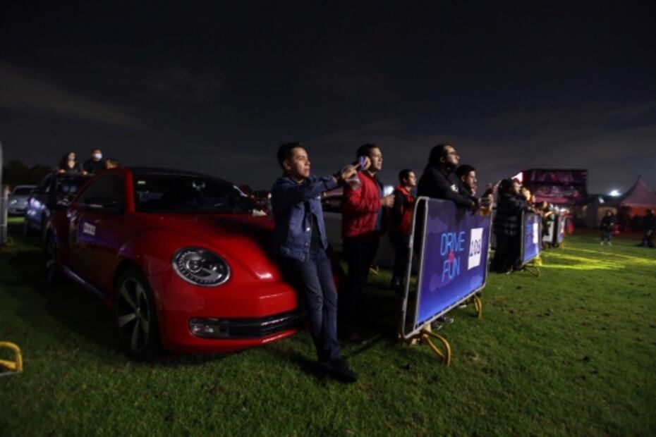 Siddhartha ofrece su primer show con público en un autoconcierto en Parque Bicentenario