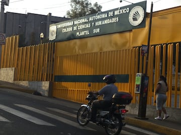 Personas encapuchadas vandalizaron oficinas del CCH Sur; siguen protestas por caso de violación contra alumna