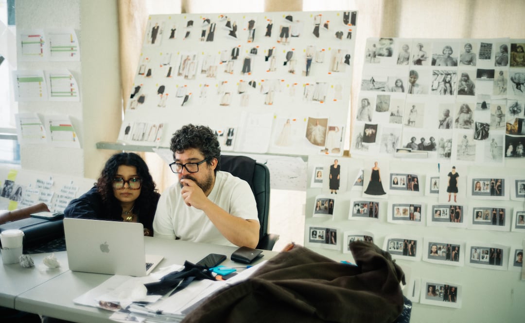 CARNAVAL de 1/8 Takamura convierte la moda en un ritual de transformación. Foto: Cortesía Carnaval