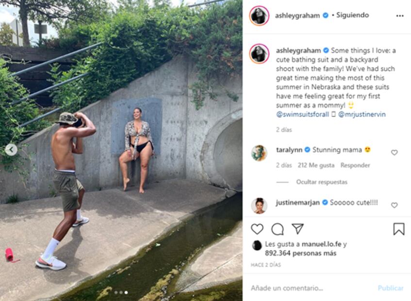 Ashley Graham muestra sus estrías post parto con orgullo en sexy bikini