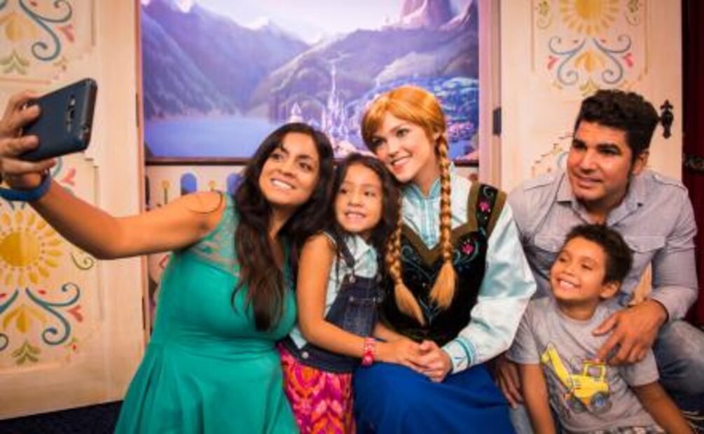 Cómo conseguir trabajo en los parques temáticos de Disney
