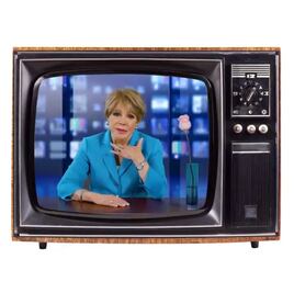 Lolita Ayala “salva el 2020” con comercial de su flema y Phil Barrera