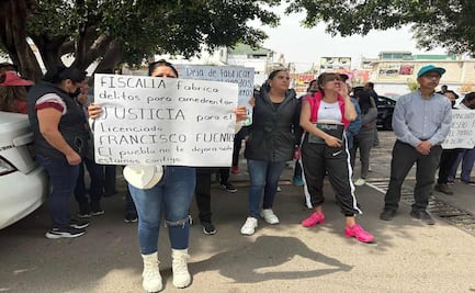 "Fiscalía, deja de fabricar delitos"; Vecinos de Colonia 4T protestan por denuncias contra su abogado, acusado de despojo y daño a bienes