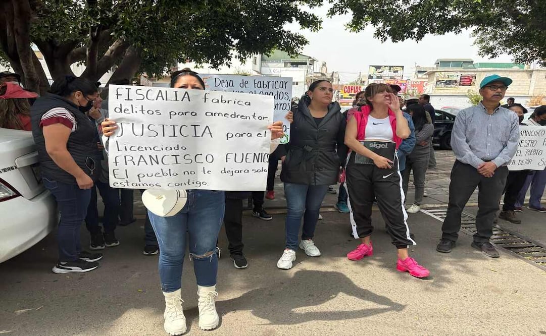 Vecinos de Tultitlán protestan por denuncias contra su abogado en Cuautitlán (18/02/2025). Foto:  Arturo Contreras / EL UNIVERSAL