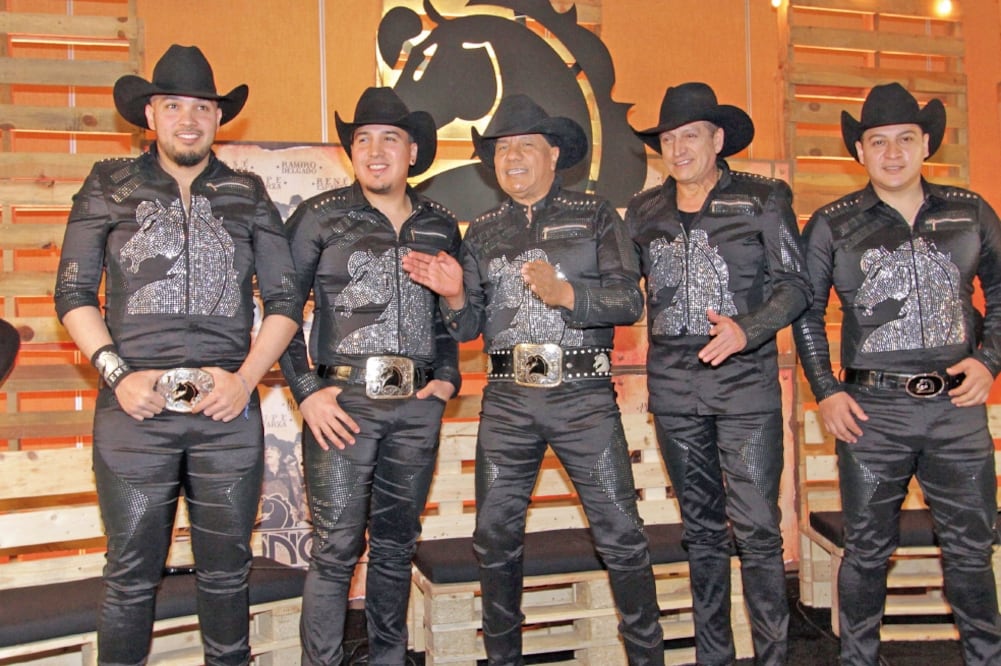 Con nuevos integrantes y nuevos bríos, Bronco presentó su nuevo material "Primera fila" (CARLOS MEJÍA. EL UNIVERSAL)