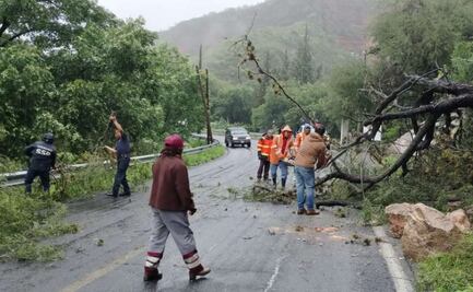 Directores de escuelas en Hidalgo pueden suspender clases ante estragos por lluvias; 19 municipios reportan afectaciones