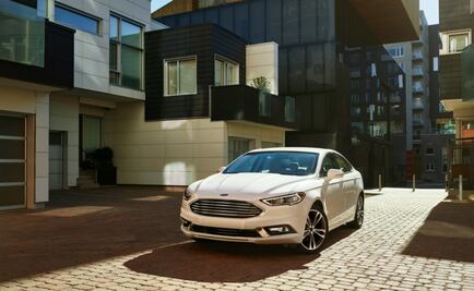 Ford lanza el Fusion 2017 en México con una opción híbrida