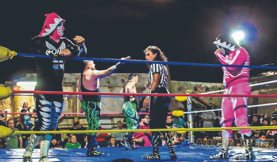 Arriba del ring, Mónica Sosa se hace llamar Rasputia Sosa y busca empoderar a niñas, niños, mujeres y la comunidad LGBT. Fotos Especiales