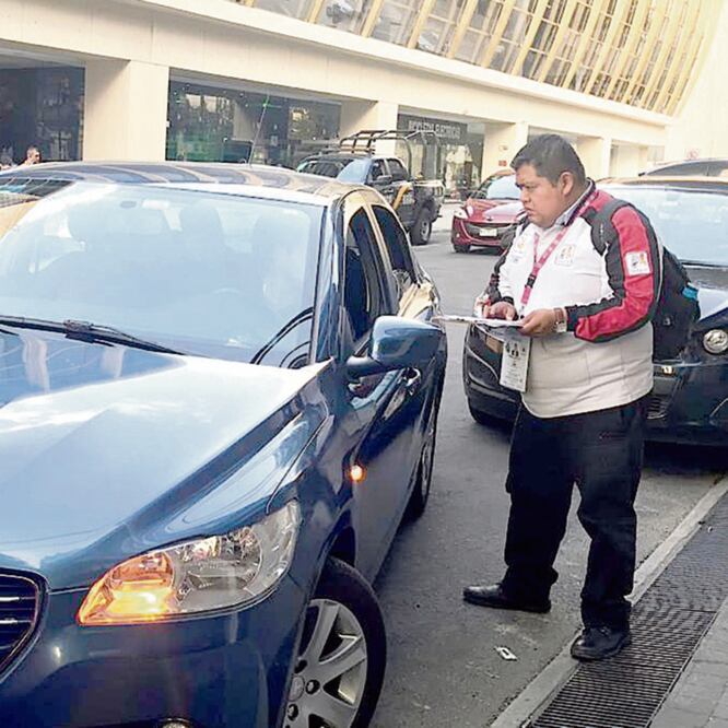 Desacuerdo. Para su funcionamiento, argumentan autoridades locales, las Apps de transporte afirmaron “que sólo cobrarían con tarjeta”. Foto: ESPECIAL